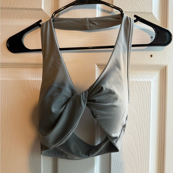 Other - Stylish Gray Twist Front Sports Bra